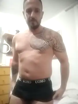 Snapshot of Tonybp84 chatting on 12.16.25 Tonybp84 online show from 12.16.25