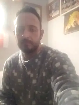 Snapshot of Tonybp84 chatting on 12.20.25 Tonybp84 online show from 12.20.25