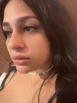 Snapshot of pudizinhaa_ chatting on 06.18.26 pudizinhaa online show from 06.18.26