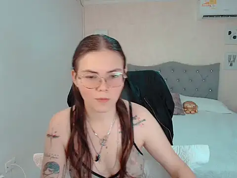 Snapshot of lexalove_doll chatting on 02.21.26 lexalove doll online show from 02.21.26