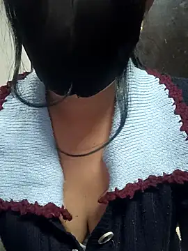 Snapshot of teena-11 chatting on 12.19.25 teena-11 online show from 12.19.25