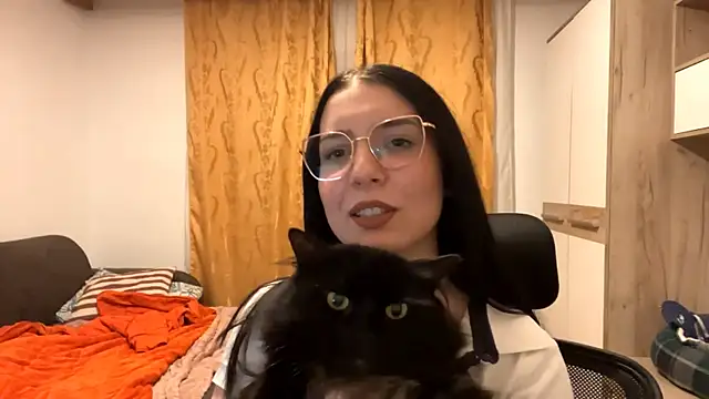 Snapshot of DoraRobertos chatting on 01.12.26 DoraRobertos online show from 01.12.26