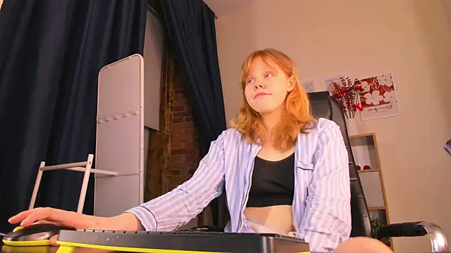 Soft Flame online show from 04.19.26