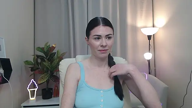 Snapshot of MilaSecret55 chatting on 02.16.26 MilaSecret55 online show from 02.16.26