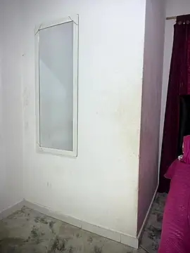 Snapshot of Sophia_Moons_ chatting on 02.18.26 Sophia Moons online show from 02.18.26