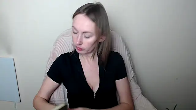 LiaSeass  online show from 04.07.26