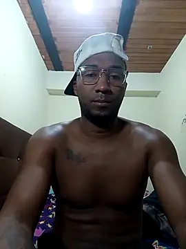 Snapshot of big_black27 chatting on 01.06.26 big black27 online show from 01.06.26