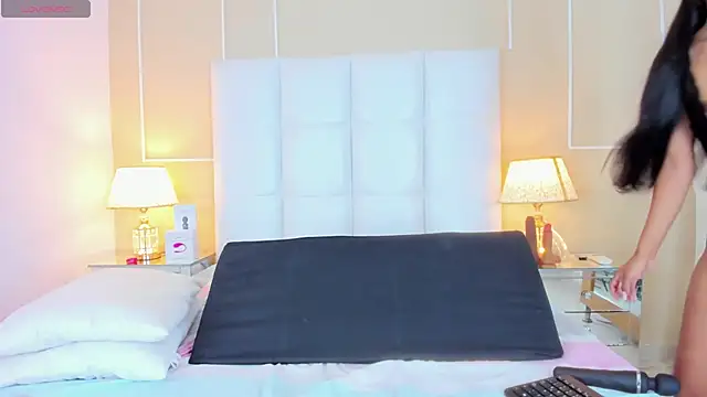 Snapshot of Dolly_Dirty_Squirrt chatting on 01.09.26 Dolly Dirty Squirrt online show from 01.09.26