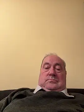 Snapshot of csikar chatting on 04.29.26 csikar online show from 04.29.26