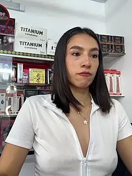 lunaluxury22 online show from 03.09.26