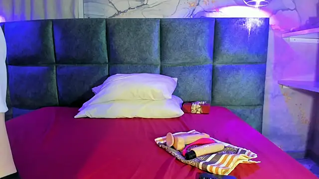 Victoria01  online show from 03.02.26