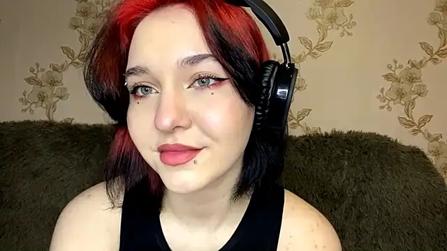 Snapshot of EmilyVeiro chatting on 01.10.26 EmilyVeiro online show from 01.10.26