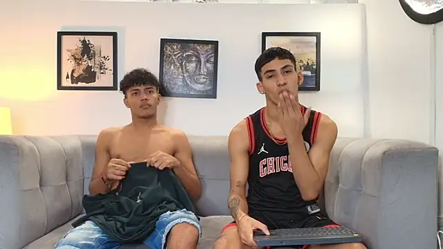 DIAMOND BLACKS online show from 02.05.26