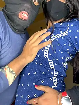 Snapshot of HOT-CUPAL22 chatting on 12.23.25 HOT-CUPAL22 online show from 12.23.25