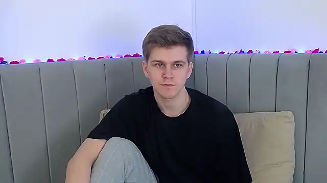 NickJohnas online show from 02.08.26