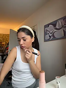 Snapshot of SilkyMira chatting on 02.09.26 SilkyMira online show from 02.09.26