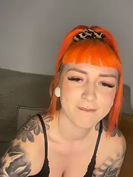 Snapshot of ScarletVixenLive chatting on 03.10.26 ScarletVixenLive online show from 03.10.26