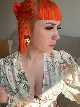 Snapshot of ScarletVixenLive chatting on 04.15.26 ScarletVixenLive online show from 04.15.26