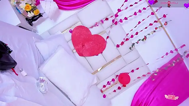 Silvanna-Casstro online show from 02.25.26