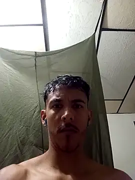 Snapshot of Marshallbronnxx chatting on 04.08.26 Marshallbronnxx online show from 04.08.26