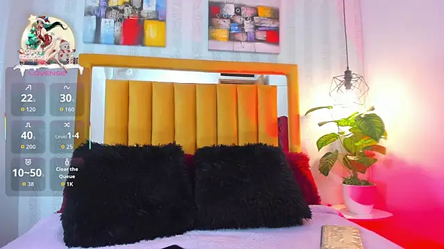 Snapshot of Milow_Russo_ chatting on 12.18.25 Milow Russo online show from 12.18.25