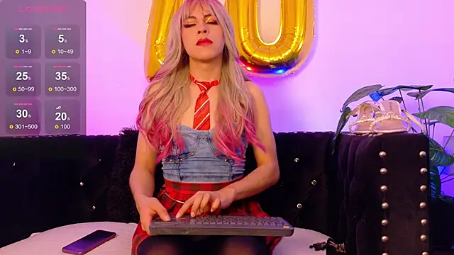 Snapshot of Milow_Russo_ chatting on 01.08.26 Milow Russo online show from 01.08.26