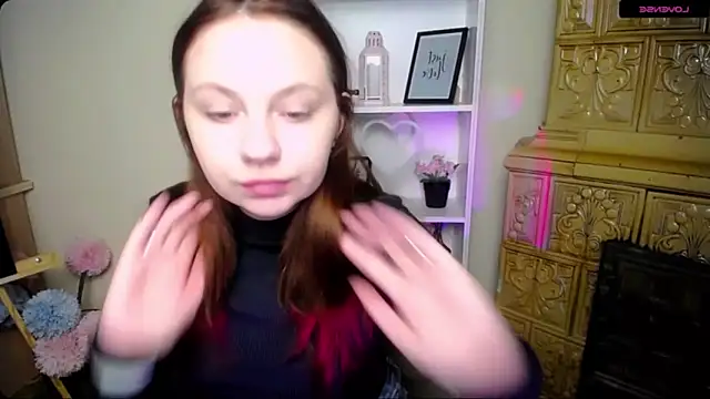 LiliaErmi online show from 12.22.25