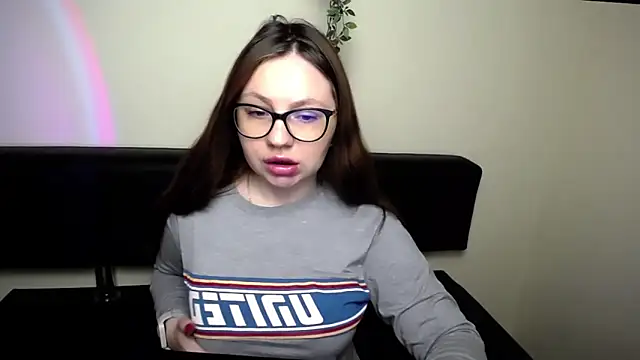 LiliaErmi online show from 04.24.26