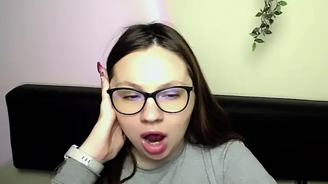 LiliaErmi online show from 04.25.26