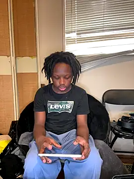 YourLittleBoyfriend online show from 12.14.25