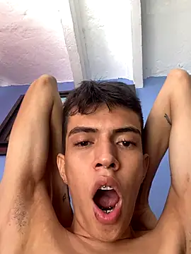 Snapshot of Juan_Gomezz26 chatting on 01.06.26 Juan Gomezz26 online show from 01.06.26