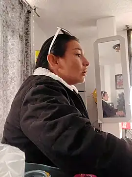 Snapshot of Afrodita2035 chatting on 12.22.25 Afrodita2035 online show from 12.22.25