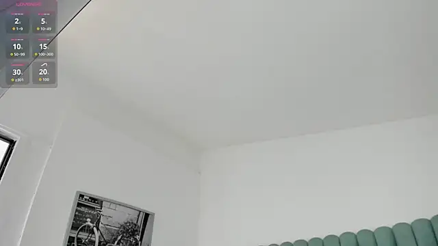Snapshot of Scarlett__Noir chatting on 04.26.26 Scarlett Noir online show from 04.26.26
