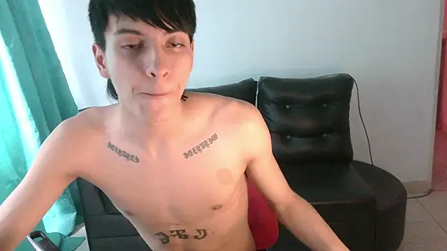 Snapshot of SebasT-sex chatting on 05.22.26 SebasT-sex online show from 05.22.26