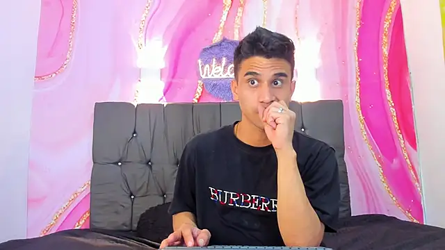 Snapshot of Hot_Boys_69 chatting on 01.14.26 Hot Boys 69 online show from 01.14.26