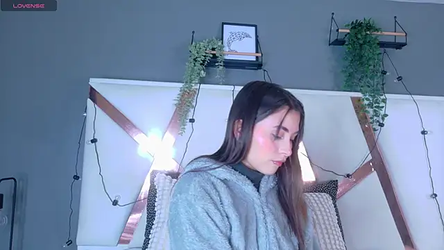 Miia Anderson online show from 02.15.26