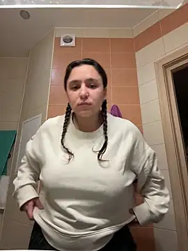 luisa evans online show from 12.15.25