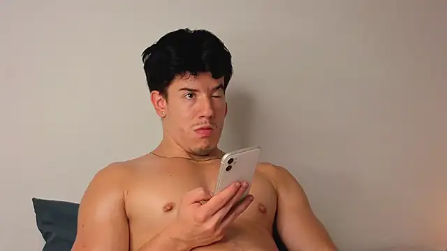 maxxcooper1 online show from 01.17.26