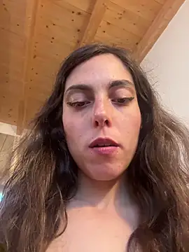 Snapshot of YourSlutQueen chatting on 06.22.26 YourSlutQueen online show from 06.22.26