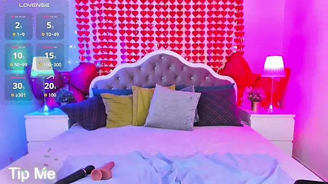 Snapshot of katymeaw chatting on 02.12.26 katymeaw online show from 02.12.26