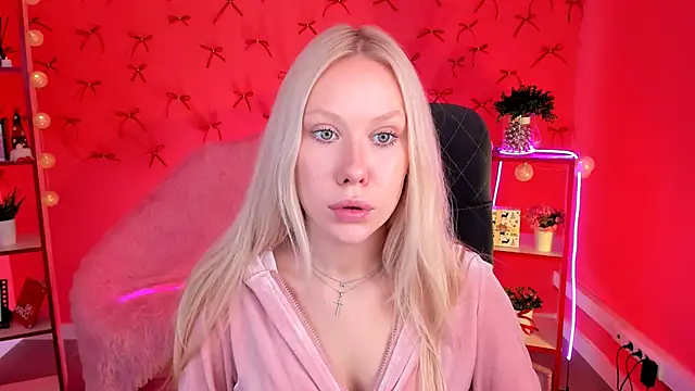 AprilChambers online show from 12.16.25