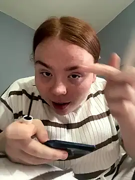 Snapshot of AnnieAinsx chatting on 01.19.26 AnnieAinsx online show from 01.19.26