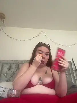 Snapshot of AnnieAinsx chatting on 02.27.26 AnnieAinsx online show from 02.27.26