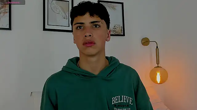 Snapshot of JoshClaarktt chatting on 01.07.26 JoshClaarktt online show from 01.07.26