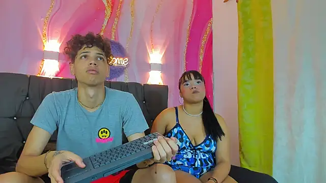 Snapshot of Jessy_and_Joy chatting on 12.19.25 Jessy and Joy online show from 12.19.25