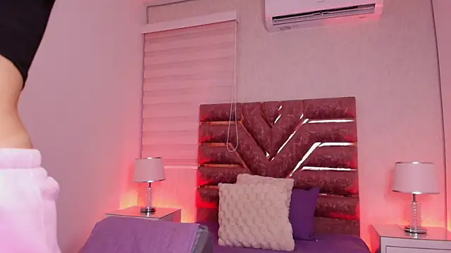 Snapshot of sofia_go_ chatting on 07.19.26 sofia go online show from 07.19.26