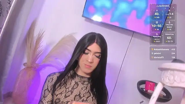 Snapshot of Camila_saaenz chatting on 05.21.26 Camila saaenz online show from 05.21.26