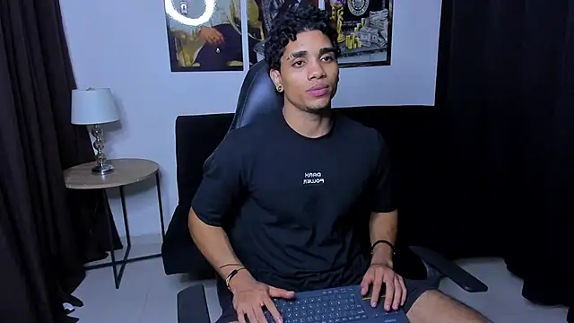 Snapshot of Dustyn_Michelle1 chatting on 02.28.26 Dustyn Michelle1 online show from 02.28.26