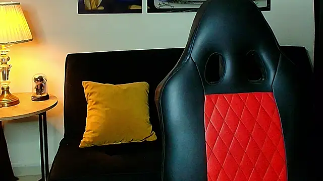 Snapshot of Dustyn_Michelle1 chatting on 04.09.26 Dustyn Michelle1 online show from 04.09.26