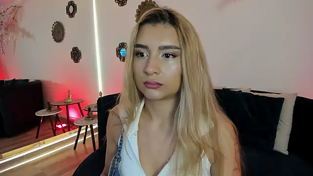 Morgan Lux online show from 01.11.26